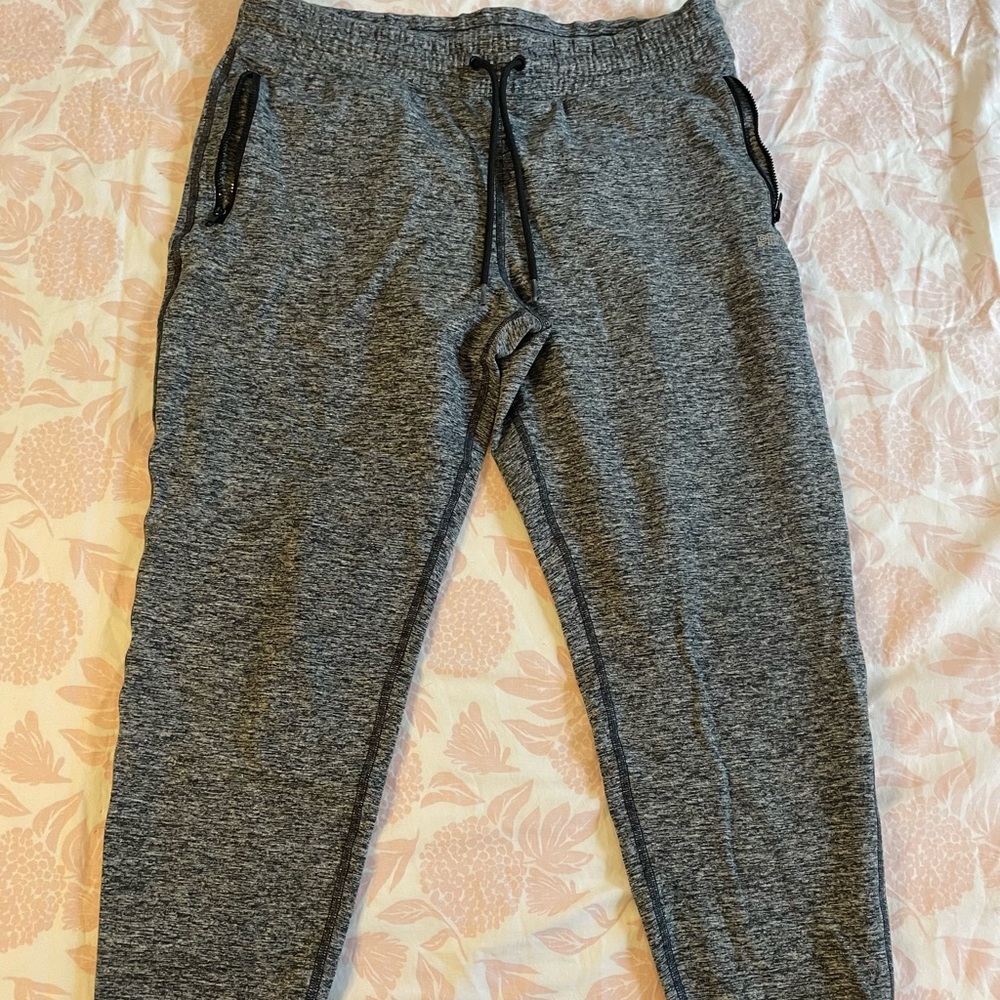Victorias Secret Pink Cozy, L, grey sweatpants w/ zip pockets & drawstrings.